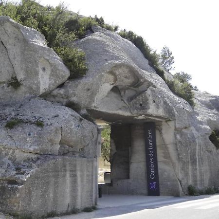 Appartamento Les Baux-Beaux Esterno foto